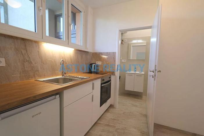 Pronájem bytu 2+kk, Praha - Libeň, U školičky, 43 m2