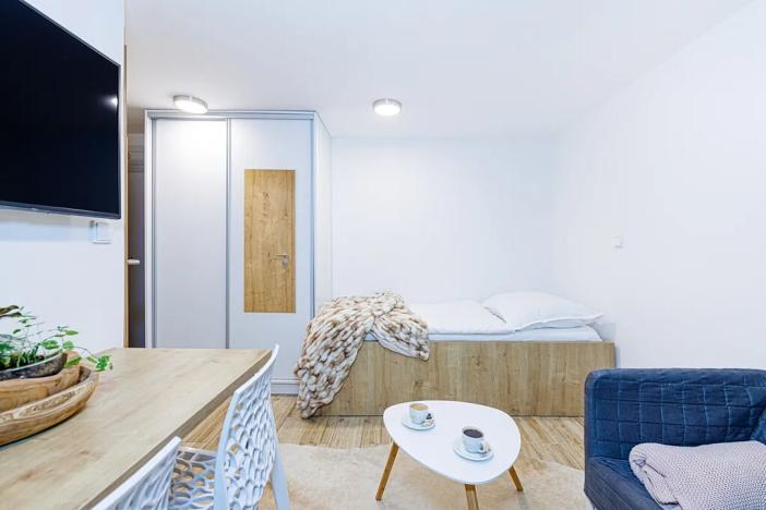 Pronájem bytu 1+kk, Zlín, Vejvanovská, 20 m2