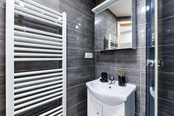 Pronájem bytu 1+kk, Zlín, Vejvanovská, 20 m2