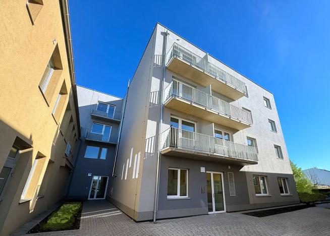 Pronájem ubytování, Slavkov u Brna, U Mlýna, 1320 m2