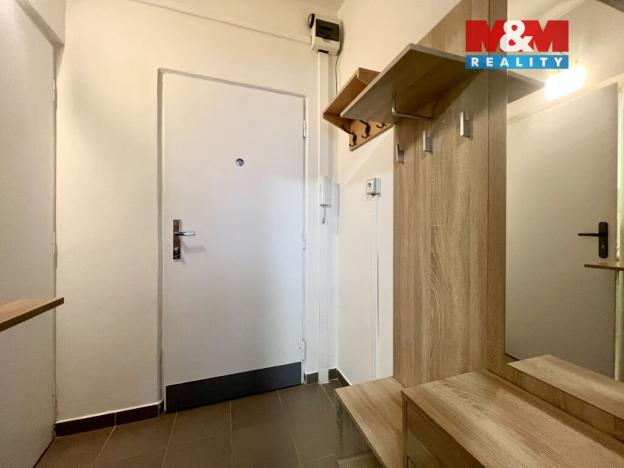 Pronájem bytu 1+kk, Jindřichův Hradec - Jindřichův Hradec II, sídliště U Nádraží, 20 m2