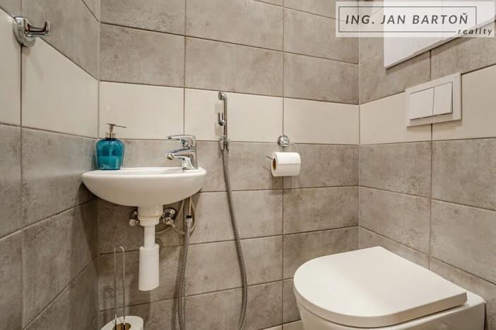 Pronájem bytu 2+1, Jihlava, Vančurova, 58 m2