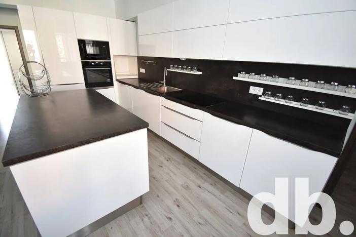 Pronájem bytu 3+kk, Karlovy Vary, Kosmonautů, 110 m2