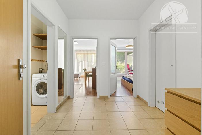 Prodej bytu 2+kk, Praha - Malešice, Univerzitní, 50 m2