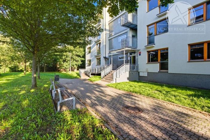 Prodej bytu 2+kk, Praha - Malešice, Univerzitní, 50 m2