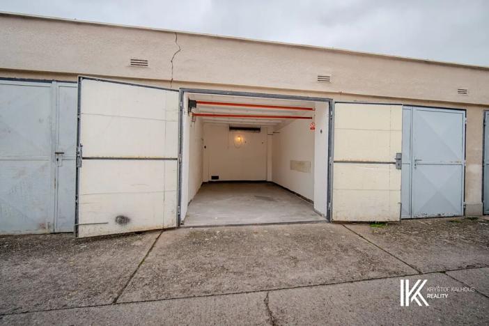 Prodej garáže, Pardubice, Trnovská, 18 m2