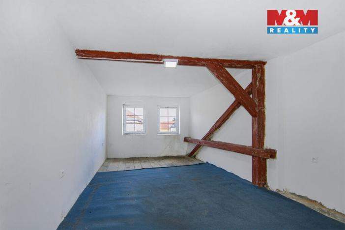 Prodej rodinného domu, Bezdružice, náměstí Kryštofa Haranta, 300 m2