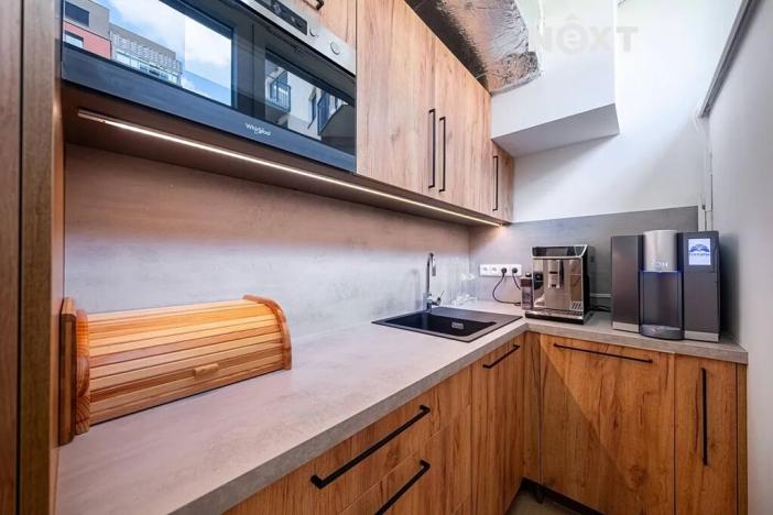 Pronájem obchodního prostoru, Pardubice, Na Spravedlnosti, 200 m2