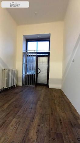 Pronájem obchodního prostoru, Praha - Libeň, Sokolovská, 23 m2