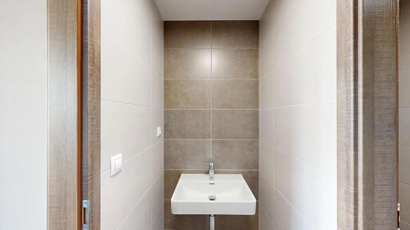 Pronájem obchodního prostoru, Kolín, Janovická, 28 m2