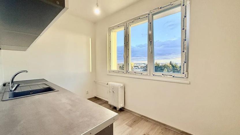 Prodej bytu 2+1, Praha - Malešice, Počernická, 53 m2