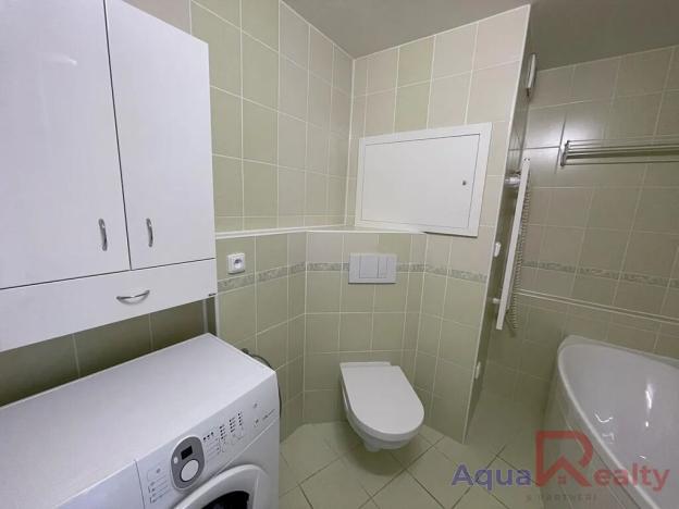 Pronájem bytu 1+1, Karlovy Vary, nábřeží Jana Palacha, 58 m2