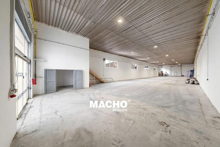 Pronájem skladu, Chrášťany, K Vodojemu, 588 m2