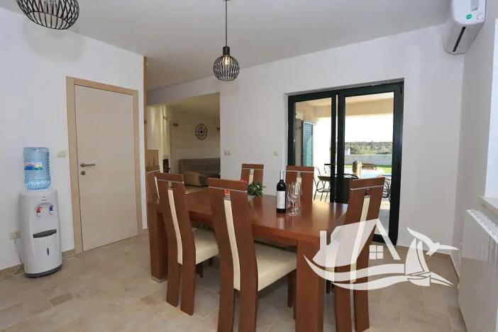 Prodej rodinného domu, Privlaka, Chorvatsko, 150 m2