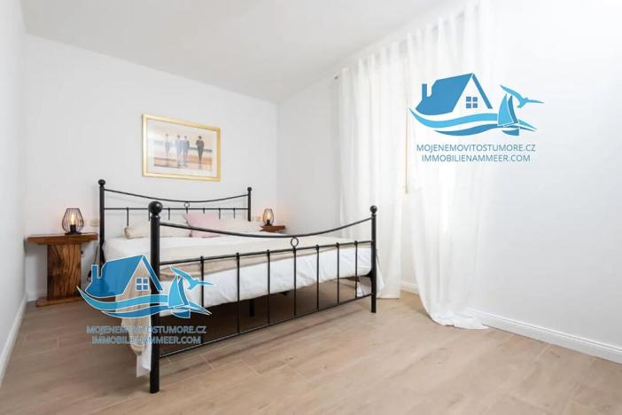 Prodej rodinného domu, Sutomišćica, Chorvatsko, 75 m2