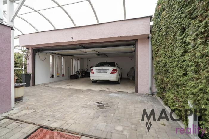 Prodej rodinného domu, Praha - Čakovice, Vyhlídkova, 243 m2