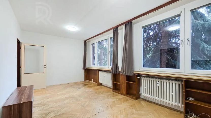 Pronájem bytu 2+1, Praha - Strašnice, Křenická, 60 m2