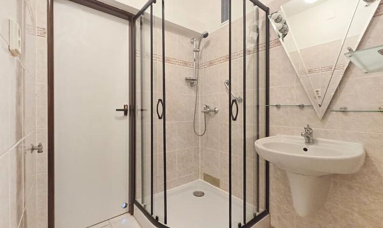 Pronájem bytu 2+1, Praha - Strašnice, Křenická, 60 m2