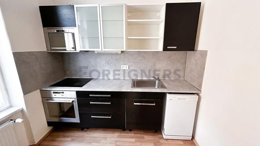 Pronájem bytu 2+1, Praha - Smíchov, Staropramenná, 60 m2