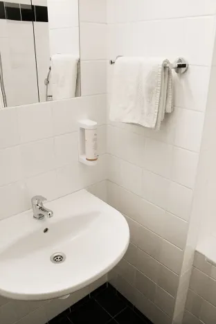 Pronájem bytu 1+kk, Praha - Smíchov, Křížová, 27 m2