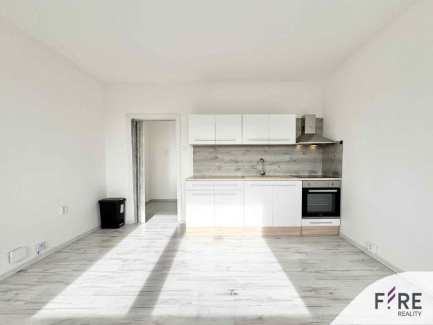 Prodej bytu 2+kk, Liberec - Liberec VI-Rochlice, Burianova, 42 m2