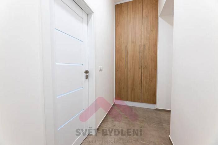 Pronájem bytu 1+1, Praha - Bubeneč, Nad Královskou oborou, 37 m2