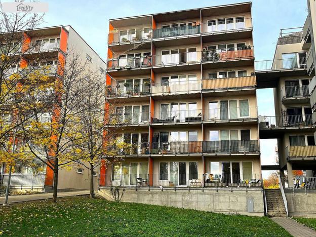 Pronájem bytu 1+kk, Praha - Strašnice, Názovská, 42 m2