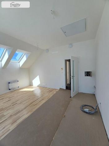 Prodej bytu 2+kk, Dobřichovice, Souběžná, 54 m2