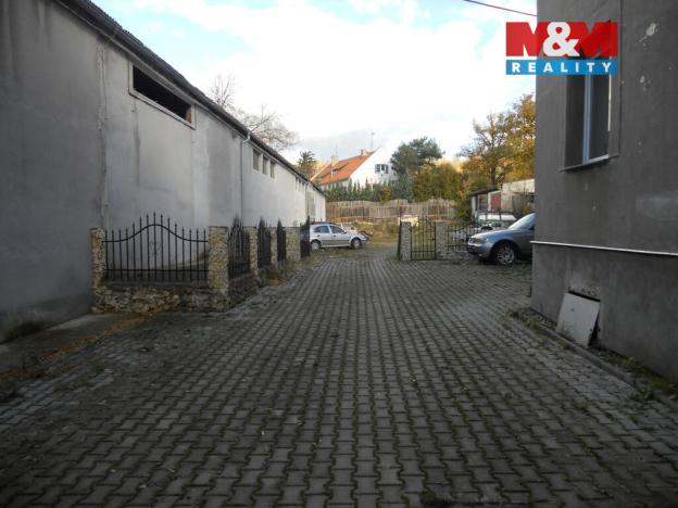 Prodej obchodního prostoru, Hředle, 1805 m2