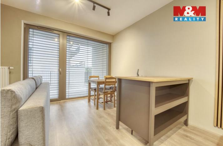 Pronájem bytu 2+kk, Plzeň - Újezd, Rubínová, 56 m2