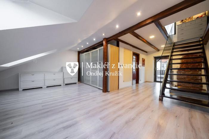 Pronájem rodinného domu, Ivančice, Jana Schwarze, 178 m2