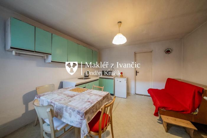 Prodej rodinného domu, Hluboké, 107 m2