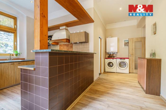 Prodej bytu 2+1, Karlovy Vary, Vřídelní, 56 m2