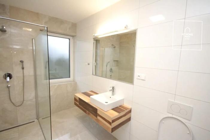 Pronájem rodinného domu, Horoměřice, Jasanová, 200 m2