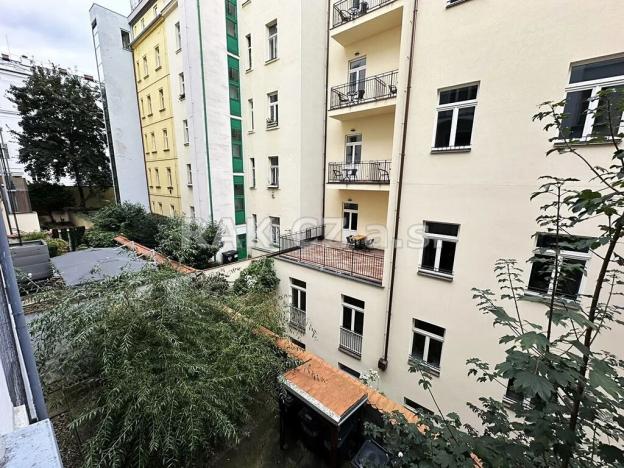 Pronájem bytu 3+1, Praha - Malá Strana, Plaská, 91 m2
