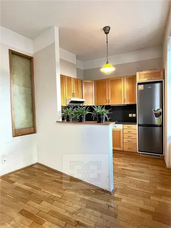 Pronájem bytu 2+kk, Praha - Holešovice, Umělecká, 58 m2