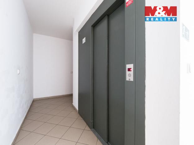 Pronájem bytu 1+kk, Praha - Libeň, Kašparovo náměstí, 29 m2