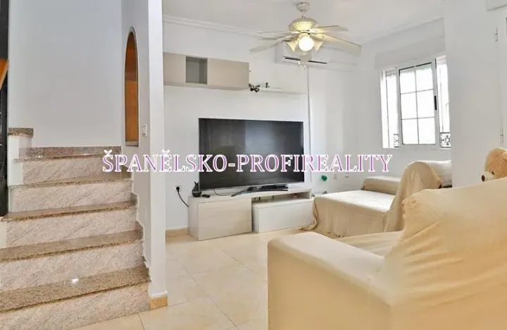 Prodej vily, Torrevieja, Španělsko, 90 m2