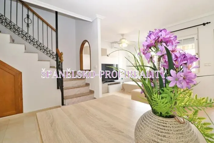 Prodej vily, Torrevieja, Španělsko, 90 m2