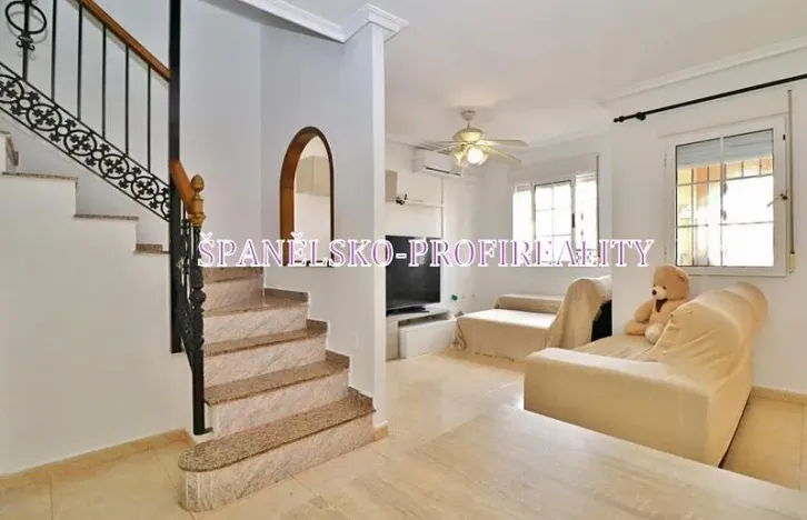 Prodej vily, Torrevieja, Španělsko, 90 m2