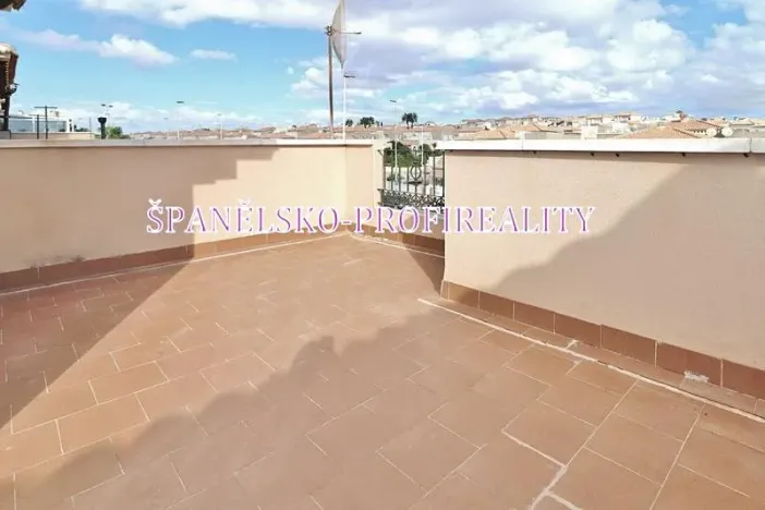 Prodej vily, Torrevieja, Španělsko, 90 m2