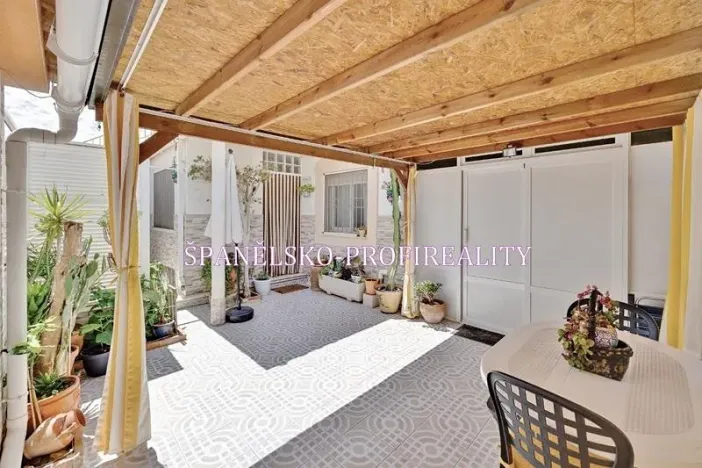 Prodej rodinného domu, Torrevieja, Španělsko, Ronda César Cánovas Girada, 50 m2