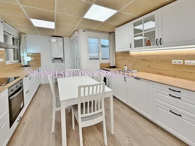 Prodej bytu 4+kk, Torrevieja, Španělsko, 117 m2