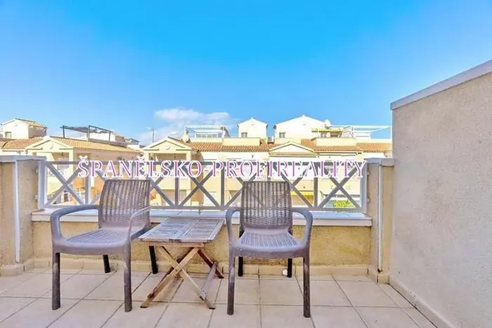 Prodej bytu 3+1, Torrevieja, Španělsko, 75 m2