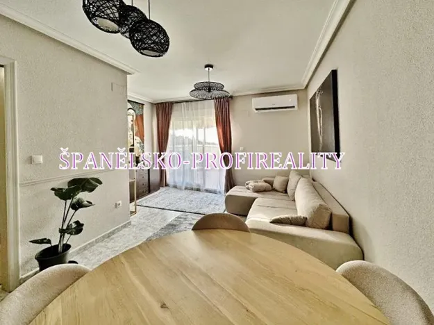 Prodej bytu 3+kk, Torrevieja, Španělsko, 65 m2