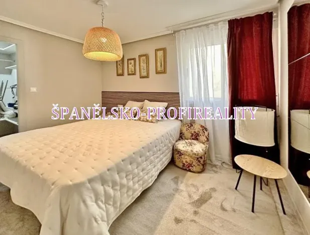 Prodej bytu 3+kk, Torrevieja, Španělsko, 65 m2