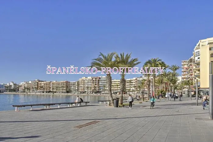 Prodej bytu 3+kk, Torrevieja, Španělsko, 55 m2