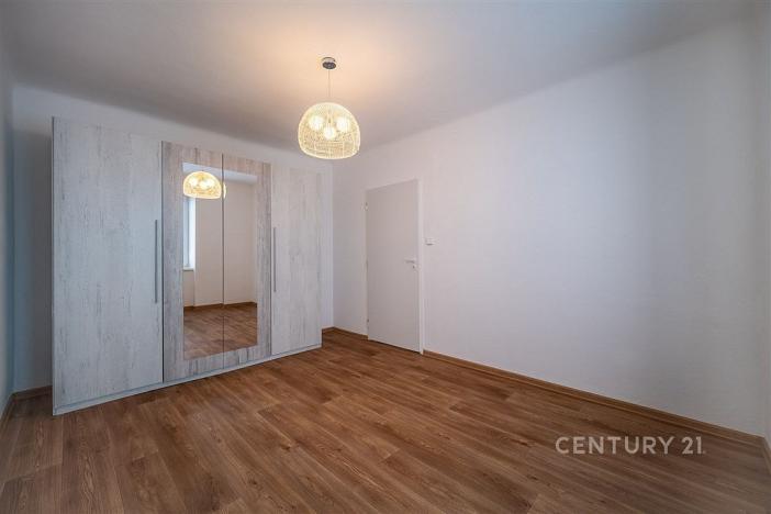 Pronájem bytu 2+1, České Budějovice - České Budějovice 6, Polní, 61 m2