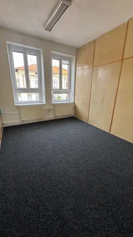 Pronájem kanceláře, Pardubice, Jana Palacha, 20 m2