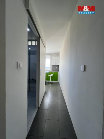 Prodej bytu 2+1, Chomutov, Holešická, 63 m2